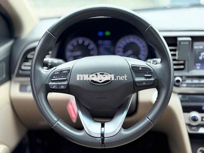 Hyundai Elantra 2019 1.6AT - 60000 km