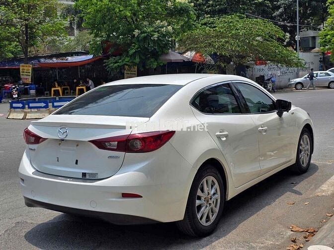 Mazda 3 2018 1.5 AT Sedan - 60000 km