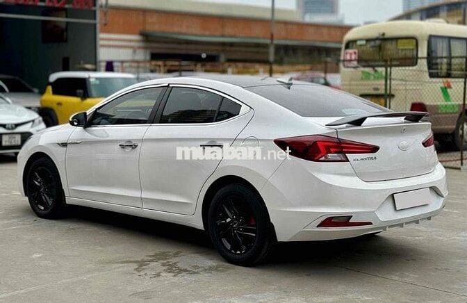 Hyundai Elantra 2019 1.6AT - 60000 km