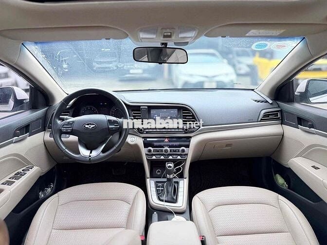 Hyundai Elantra 2019 1.6AT - 60000 km