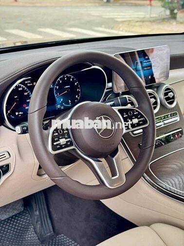 Mercedes Benz GLC 200 4matic model 2020 1 chủ