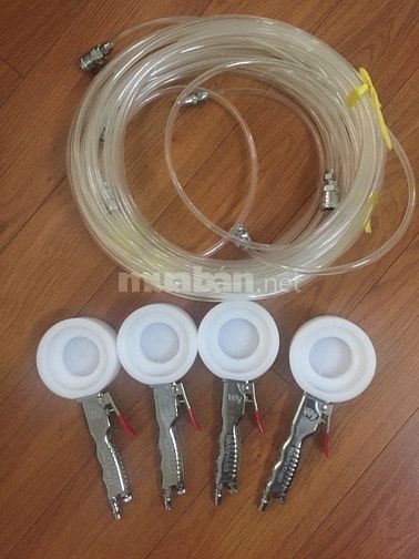 Khuôn bánh nhựa tạo hình logo theo yêu cầu