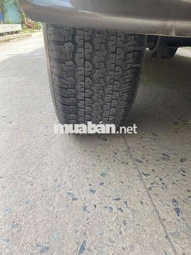 Ford Everest 2005 Gasoline XL 4x2 - 11111 km