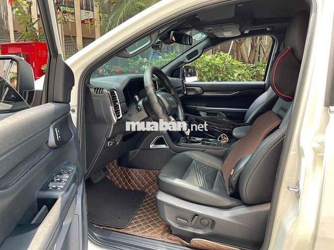Ford Everest 2024 Titanium 2.0L 4x2 AT - 11000 km