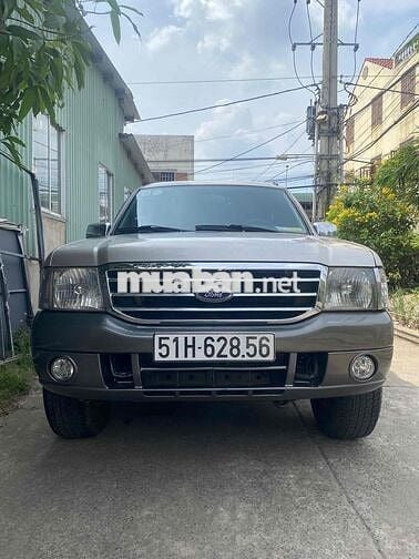 Ford Everest 2005 Gasoline XL 4x2 - 11111 km