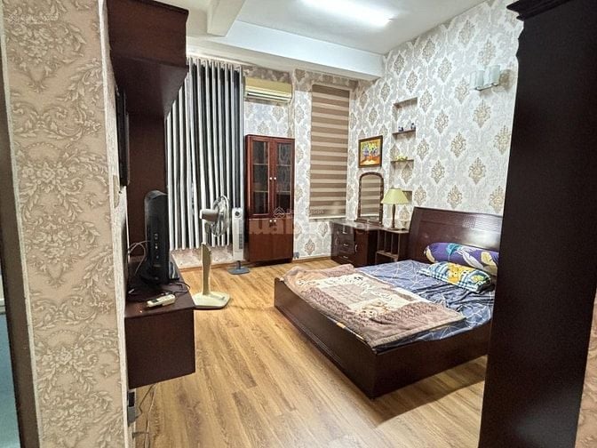 Cho thuê nhà 99/13a hồ thị kỷ, Phường 1, Quận 10