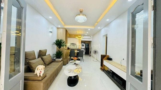 Nhà Đẹp Ở Luôn Phố 8/3, Hai Bà Trưng 50/70m, mt 5m, giá 5.18 tỷ.