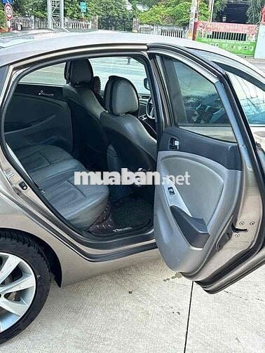 Hyundai Accent 2011 1.4 AT - 168000 km
