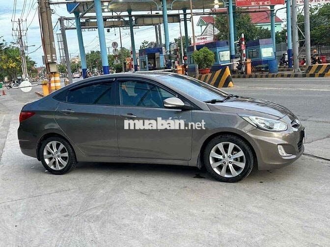 Hyundai Accent 2011 1.4 AT - 168000 km