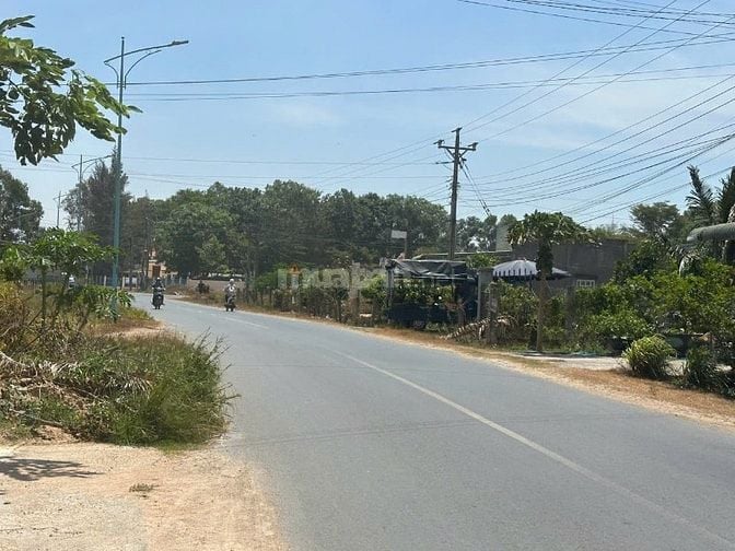 Nhà Mặt tiền Đường Nhựa Mai Thúc Loan 144m2 Gần Biển Giá Rẻ 2,5 Tỷ