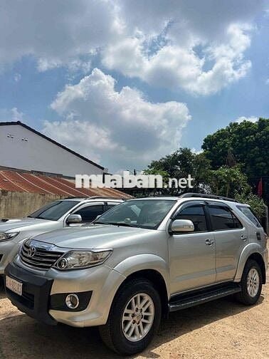 Toyota Fortuner 2014 2.7V
