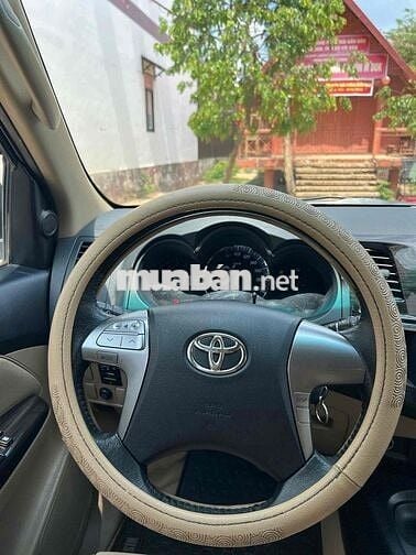 Toyota Fortuner 2014 2.7V