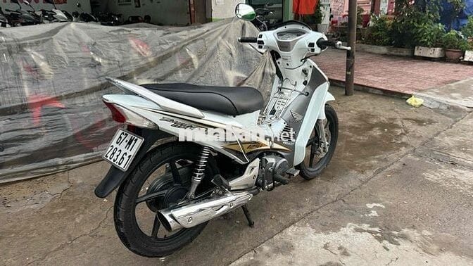 Future fi 2009 trắng 28361 ( hỗ trợ góp )