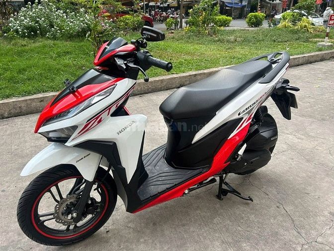 Vario 150Cc 2022 màu trắng team đỏ, còn mới, giá cả thanh lý nhanh