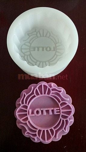 Khuôn bánh nhựa tạo hình logo theo yêu cầu
