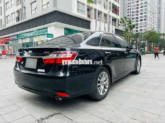 Toyota Camry 2.5Q 8 vạn km zin xuất sắc 100%