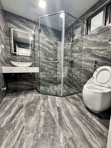 Bán nhà chính chủ 299 Đền Lừ 50mx6 tầng thang máy, ô tô vào nhà kd dc