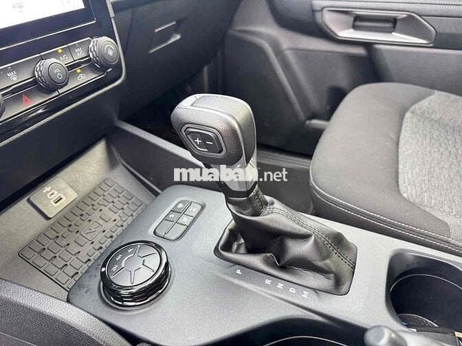 Ranger 2023 XLT 2 Cầu Xe Bán Tại Hãng Ford