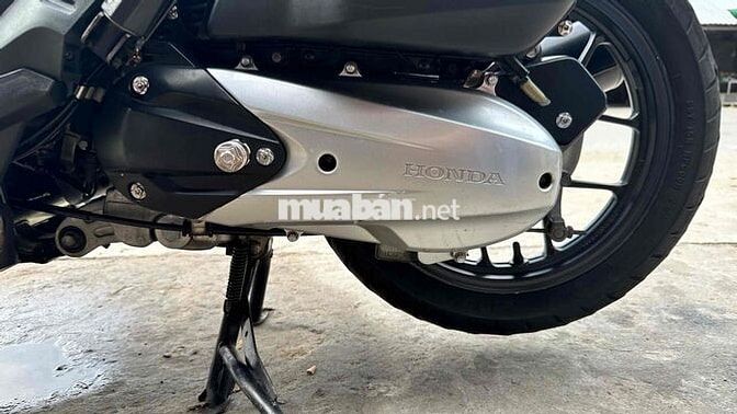 Honda Click thái 2015 trắng đen ( hỗ trợ góp )