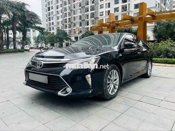 Toyota Camry 2.5Q 8 vạn km zin xuất sắc 100%