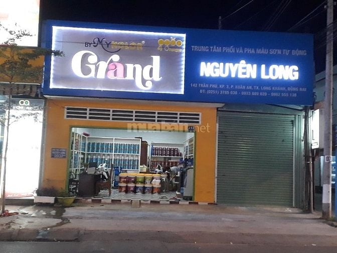 Nhân viên kinh doanh, nhân viên marketing