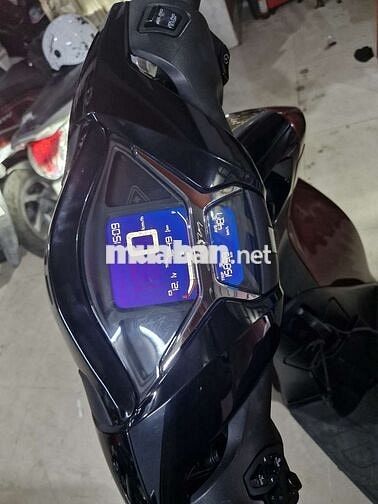 Cần bán xe SH 160  đời 2023 mới nguyên