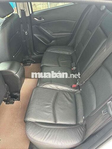 Mazda 3 2016 1.5 AT Sedan - 136000 km