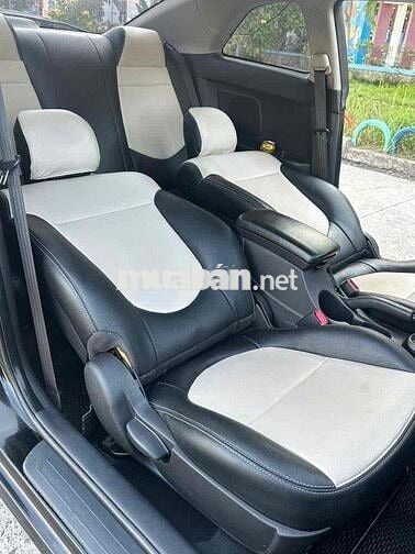 Kia Forte 2011 GDI 1.6 AT - 112000 km