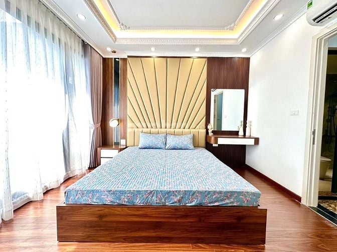 Nhà đẹp Cầu Giấy 6 tầng Thang máy , Giá Nhỉnh 10 tỷ