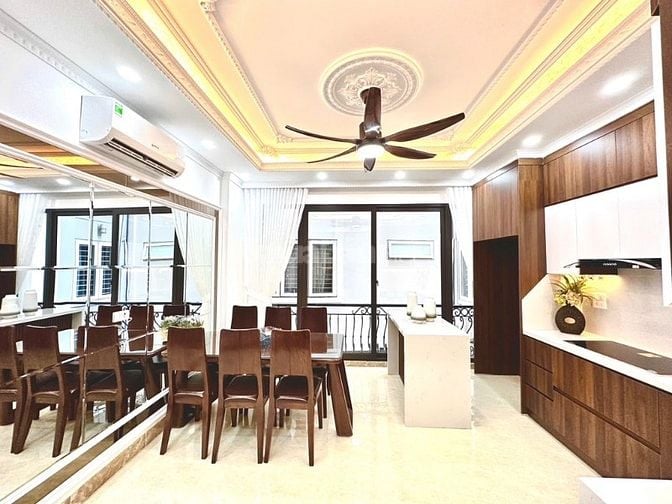Nhà đẹp Cầu Giấy 6 tầng Thang máy , Giá Nhỉnh 10 tỷ