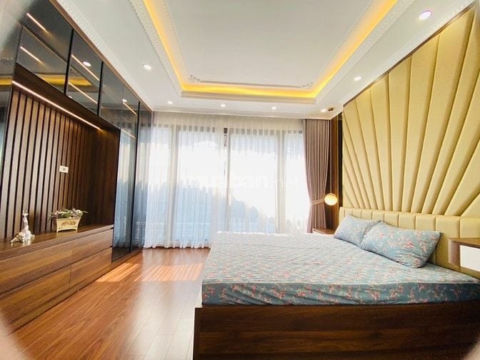 Nhà đẹp Cầu Giấy 6 tầng Thang máy , Giá Nhỉnh 10 tỷ