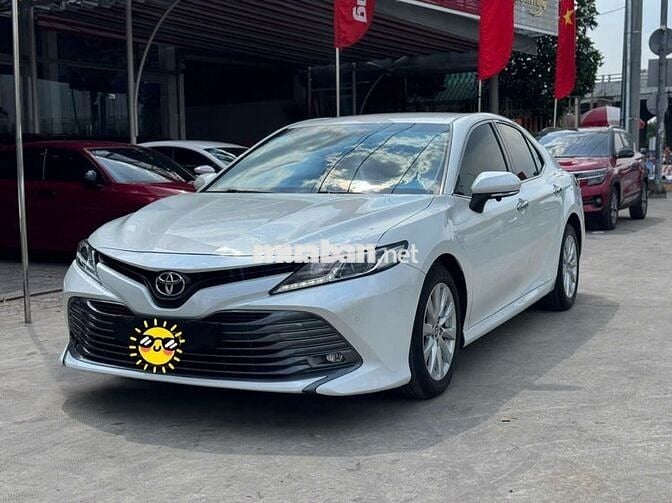 Toyota Camry 2021 2.0G - 43000 km