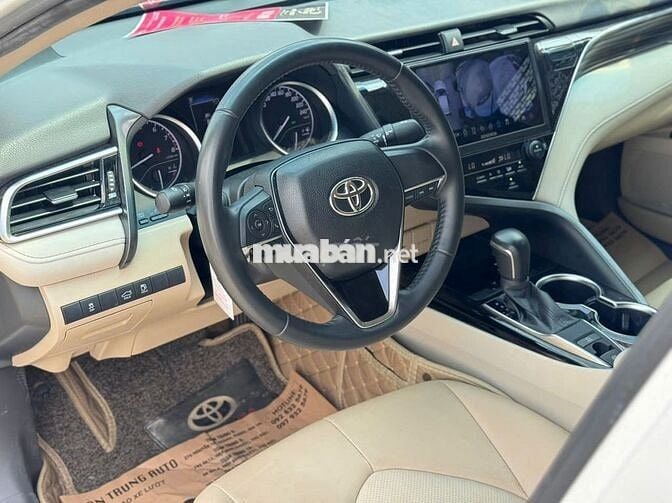 Toyota Camry 2021 2.0G - 43000 km