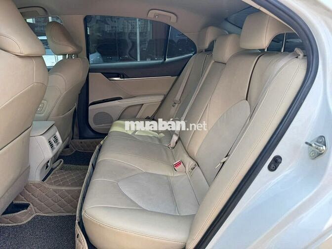 Toyota Camry 2021 2.0G - 43000 km