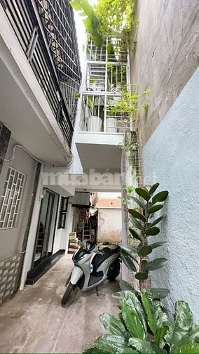 Bán nhà chính chủ 142/15 Lý Chính Thắng, Võ Thị Sáu, Q3, TPHCM 3m1x8m1