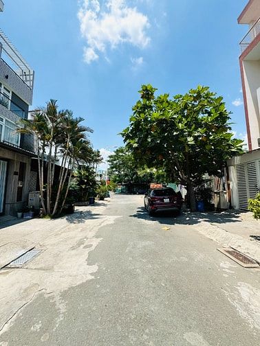 Bán đất mặt tiền đường 57 Bình Trưng Đông Quận 2 giá 11,8 tỷ