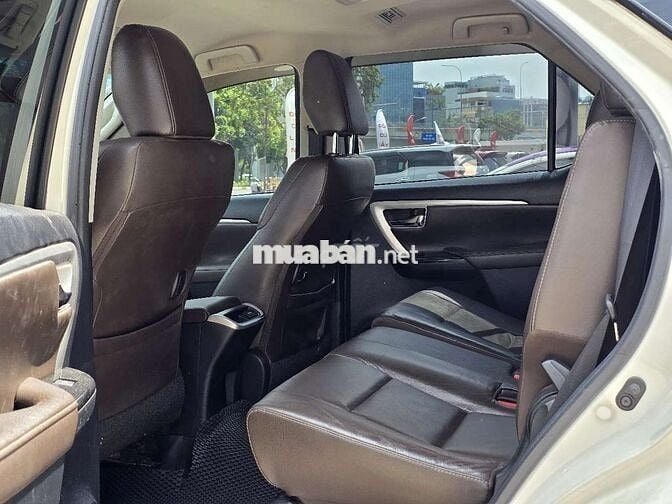 Toyota Fortuner 2017 2.7V 4x2 - 1 Chủ - Máy Xăng
