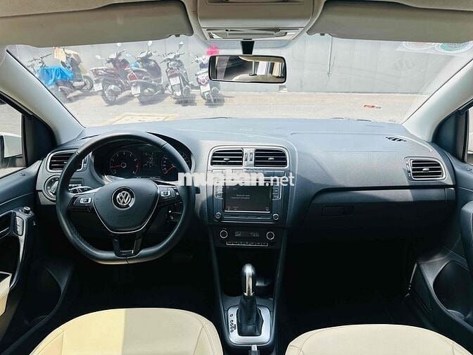 🔥 Volkswagen Polo Hatback Trắng 2020