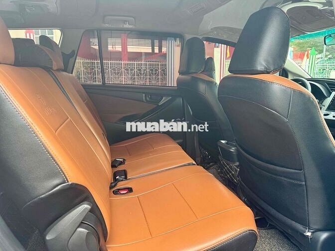 Toyota Innova 2016 2.0E - 90368 km