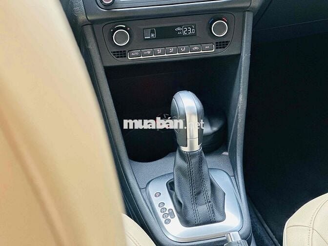 🔥 Volkswagen Polo Hatback Trắng 2020