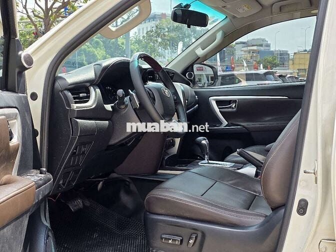 Toyota Fortuner 2017 2.7V 4x2 - 1 Chủ - Máy Xăng