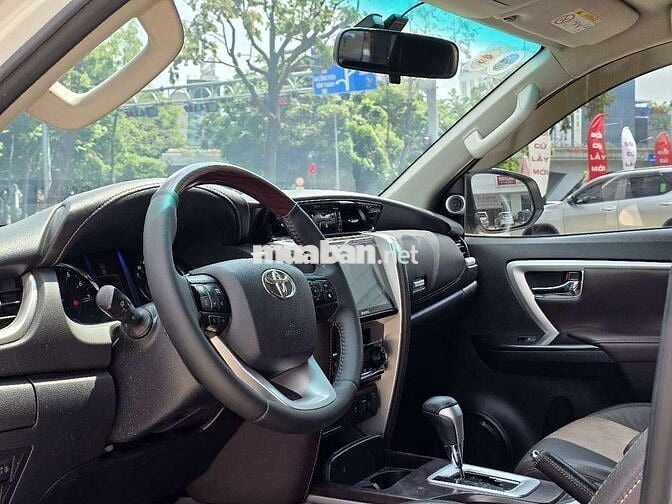Toyota Fortuner 2017 2.7V 4x2 - 1 Chủ - Máy Xăng