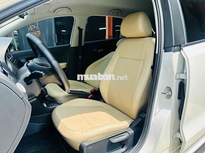 🔥 Volkswagen Polo Hatback Trắng 2020