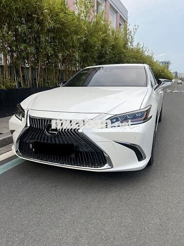 Lexus ES 2021 250 - 11000 km