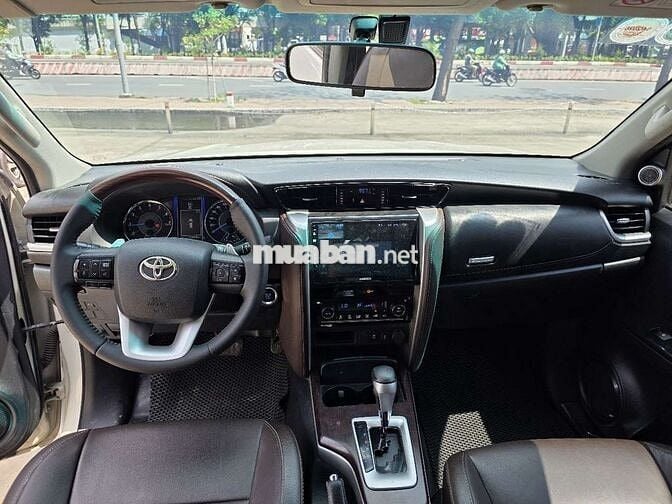 Toyota Fortuner 2017 2.7V 4x2 - 1 Chủ - Máy Xăng