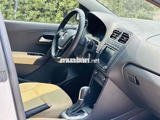 🔥 Volkswagen Polo Hatback Trắng 2020