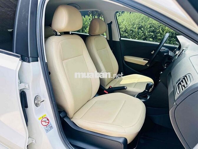 🔥 Volkswagen Polo Hatback Trắng 2020