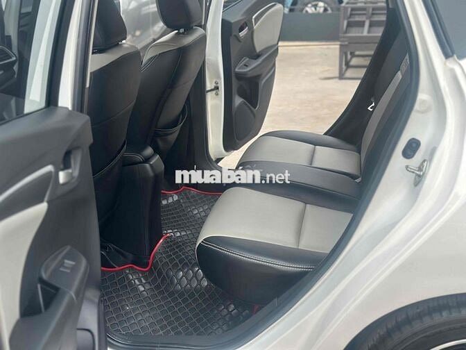 Honda Jazz 2019 1.5 VS - 57000 km màu trắng