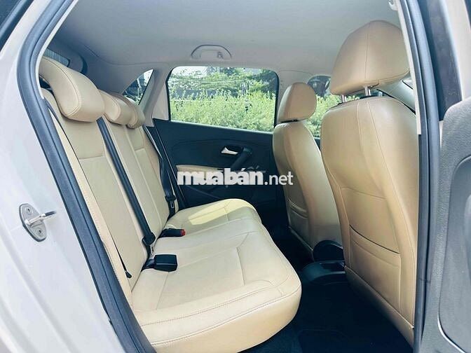 🔥 Volkswagen Polo Hatback Trắng 2020