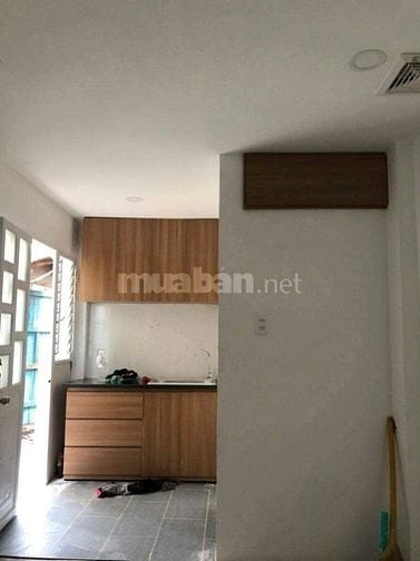 Bán nhà sát mặt tiền Chu Văn An , P12, 18m2 , 2,55tỷ. LH 0866408299